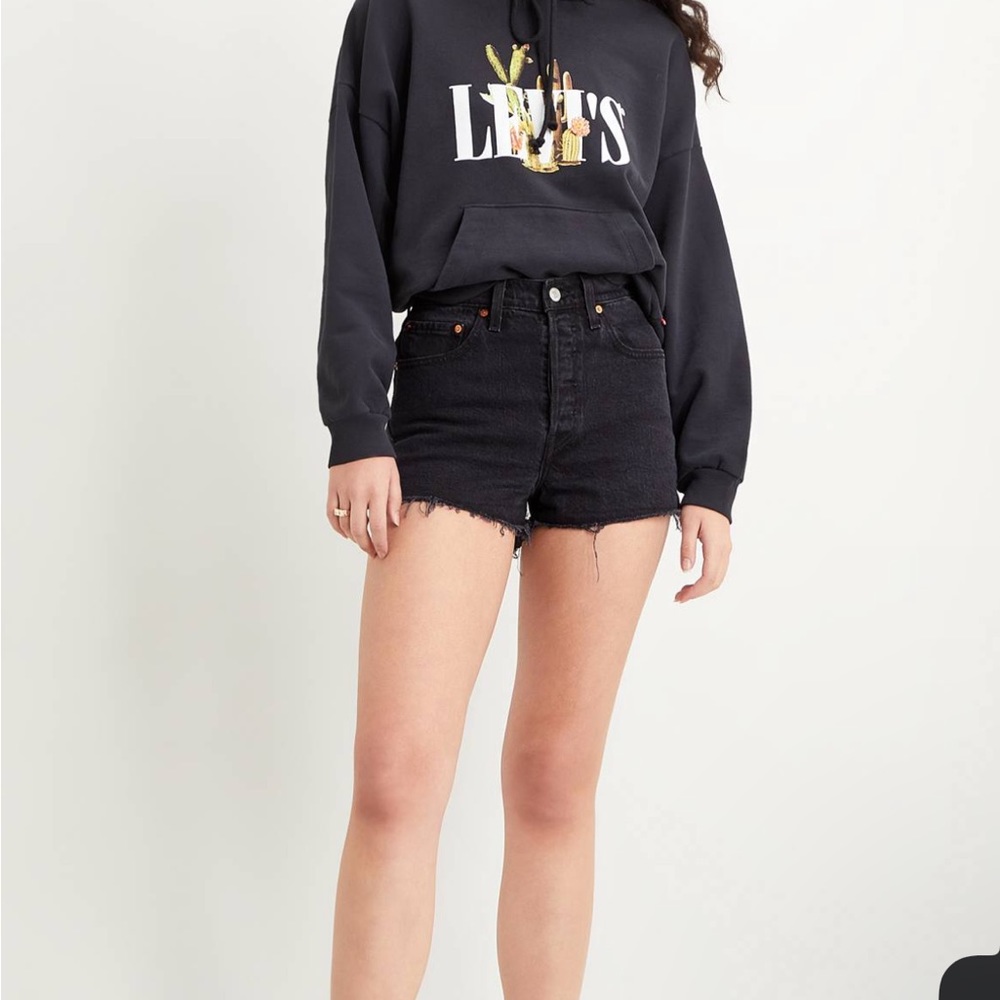 BNWT levi’s rib cage shorts